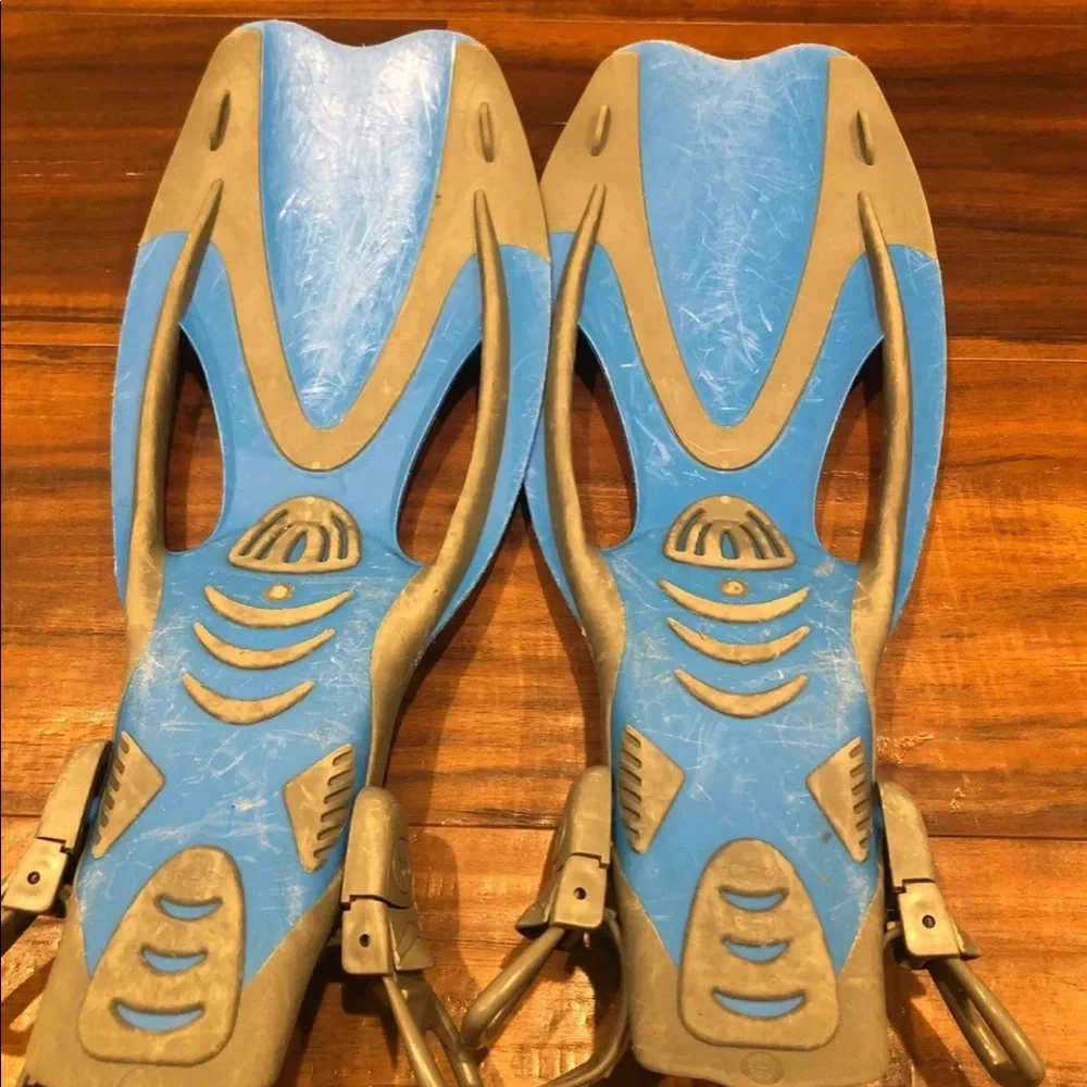 US Divers Fins youth size